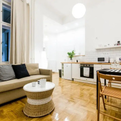 Апартаменты Mustard Apartment комната для гостей фото 4