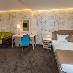 Отель 8 1/2 Art Guest House 3* Люкс с различными типами кроватей фото 5