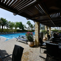 Апартаменты The Apartments Dubai World Trade Centre бассейн фото 2