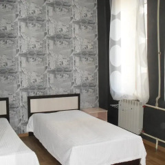 Гостиница Nardzhilia Guest House Номер категории Эконом с 2 отдельными кроватями (общая ванная комната) фото 7