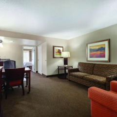 Embassy Suites Hotel Milpitas-Silicon Valley 3* Стандартный номер с различными типами кроватей фото 4