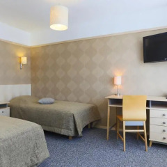 Tartu Hotel 2* Стандартный семейный номер с двуспальной кроватью фото 7