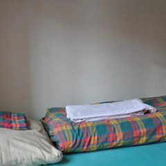 Отель Langstars Backpackers Кровать в общем номере с двухъярусной кроватью