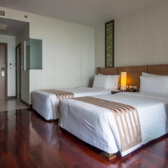 The Pattaya Discovery Beach Hotel Pattaya 4* Улучшенный номер с двуспальной кроватью фото 2