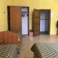 Хостел Тихий дворик Кровать в мужском общем номере с двухъярусной кроватью фото 3