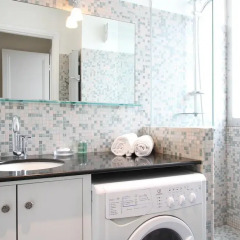 Апартаменты Private Apartment - Coeur de Paris - St Germain des Prés - 105 ванная