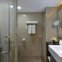 Отель Grand Swiss Sukhumvit 11 4* Стандартный номер фото 2