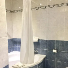 Отель Hôtel Lépante 2* Стандартный номер с различными типами кроватей фото 7