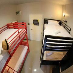 Отель S1hostel Bangkok Кровать в мужском общем номере фото 3