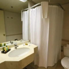 YMCA Three Arches Hotel Израиль, Иерусалим - 2 отзыва об отеле, цены и фото номеров - забронировать отель YMCA Three Arches Hotel онлайн ванная фото 2