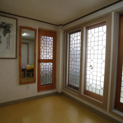 Отель Yeonwoo Guesthouse комната для гостей
