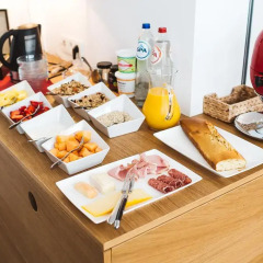 Отель Red & Breakfast питание