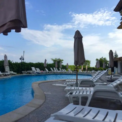 Апартаменты Studio Apartment in Dream Holiday Complex Ravda Равда бассейн
