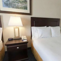 Holiday Inn Express Hotel & Suites Hinton 2* Стандартный номер с различными типами кроватей фото 7