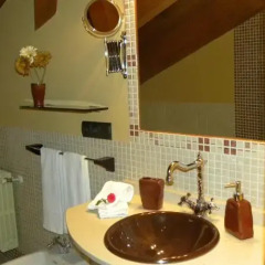 Hotel Valle Del Silencio Понферрада ванная