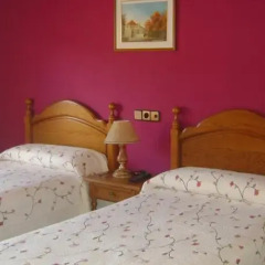 Отель Hostal Pirineos Ainsa детские мероприятия