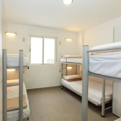 Center Valencia Youth Hostel Кровать в общем номере с двухъярусной кроватью фото 16