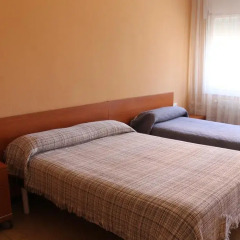 Отель Hostal Cal Siles Испания, Эль-Прат-де-Льобрегат - отзывы, цены и фото номеров - забронировать отель Hostal Cal Siles онлайн комната для гостей фото 2