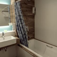 VIP Hotel 2* Улучшенный номер с различными типами кроватей фото 8