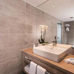 Отель Wyndham Grand Conference Center 4* Представительский номер