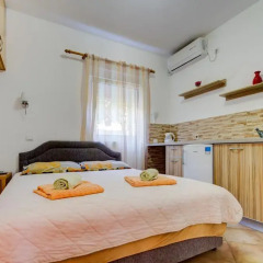 Апартаменты Apartments Rajovic Студия с различными типами кроватей фото 4