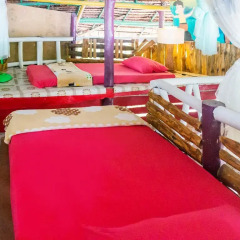 Leaf House Bungalow - Hostel Кровать в общем номере с двухъярусной кроватью фото 13