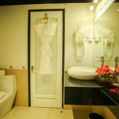Отель Maison D'Hanoi Boutique 3* Люкс
