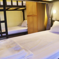Chang Hostel Кровать в общем номере с двухъярусной кроватью фото 4