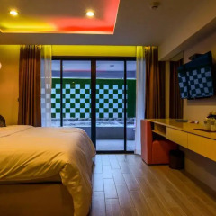 OneLoft Hotel 4* Номер Делюкс с двуспальной кроватью фото 2