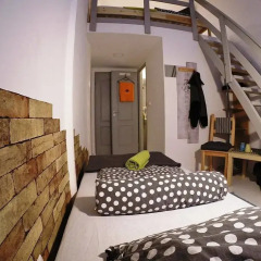 Friends Hostel and Apartments Budapest Стандартный номер с 2 отдельными кроватями фото 3
