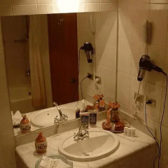Отель Silk Road Hotel Иордания, Вади-Муса - отзывы, цены и фото номеров - забронировать отель Silk Road Hotel онлайн ванная
