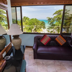 Отель Patong Beach Bed and Breakfast балкон фото 2