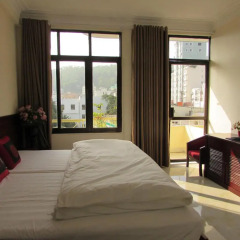 Viet Nhat Halong Hotel 2* Номер Делюкс с двуспальной кроватью фото 6