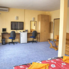 Отель Neon Guest Rooms 3* Студия Делюкс фото 3