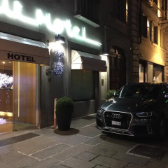 Le Petit Hotel парковка