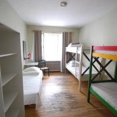 Euphoria Hostel Кровать в общем номере с двухъярусными кроватями фото 4