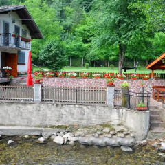 Отель House By The River