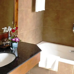 Floral Hotel Lakeview Koh Samui ванная