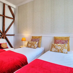 Апартаменты Localtraveling ALFAMA River View - Family Apartments детские мероприятия