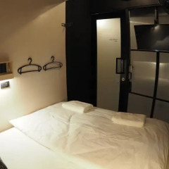 Отель Box Poshtel Phuket Стандартный номер с различными типами кроватей фото 5