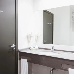 Гостиница Holiday Inn Moscow Tagansky (бывший Симоновский) 4* Стандартный номер с различными типами кроватей фото 15