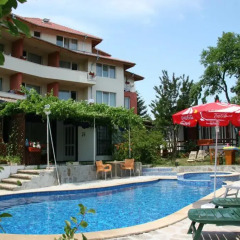 Отель Efos Bungalows Болгария, Св. Константин и Елена - отзывы, цены и фото номеров - забронировать отель Efos Bungalows онлайн бассейн фото 2