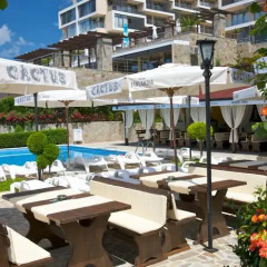 Апартаменты Mars Apartments In Tryavna Beach Complex бассейн