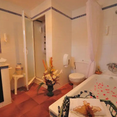 Отель Hacienda El Santiscal - Adults Only Люкс с различными типами кроватей фото 9
