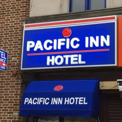 Essex Inn Hotel парковка