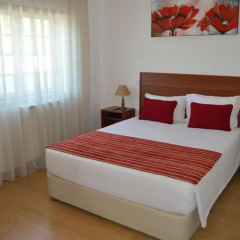 Hotel Louro 3* Улучшенный номер двуспальная кровать фото 11