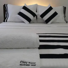 Отель City Resort Анурадхапура удобства в номере