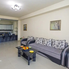 Апартаменты FlatsInYerevan - Apartments at Aram Street (New Building) в номере