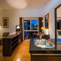 Апартаменты RCG Suites Pattaya Serviced Apartment Стандартный номер с различными типами кроватей фото 4