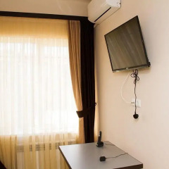 Отель Comfort House Hotel and Tours Армения, Ереван - 3 отзыва об отеле, цены и фото номеров - забронировать отель Comfort House Hotel and Tours онлайн удобства в номере фото 2
